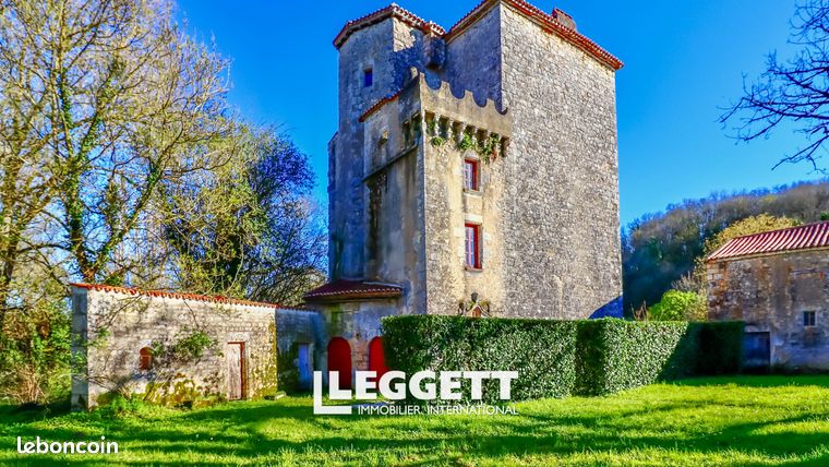 Château 5 pièces 250 m²