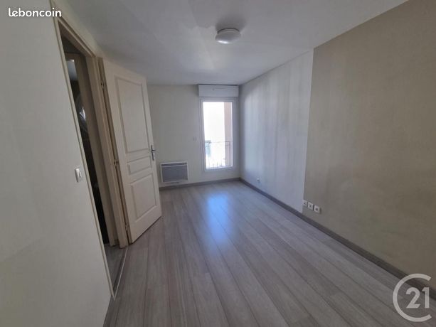 Maison a louer brie-comte-robert - 3 pièce(s) - 63 m2 - Surfyn