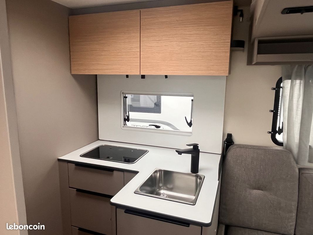Camping Car Profilé BURSTNER CAMPEO TD 590 - Grand Salon (image 4)