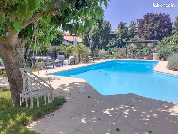 Villa 6 pièces 250 m²