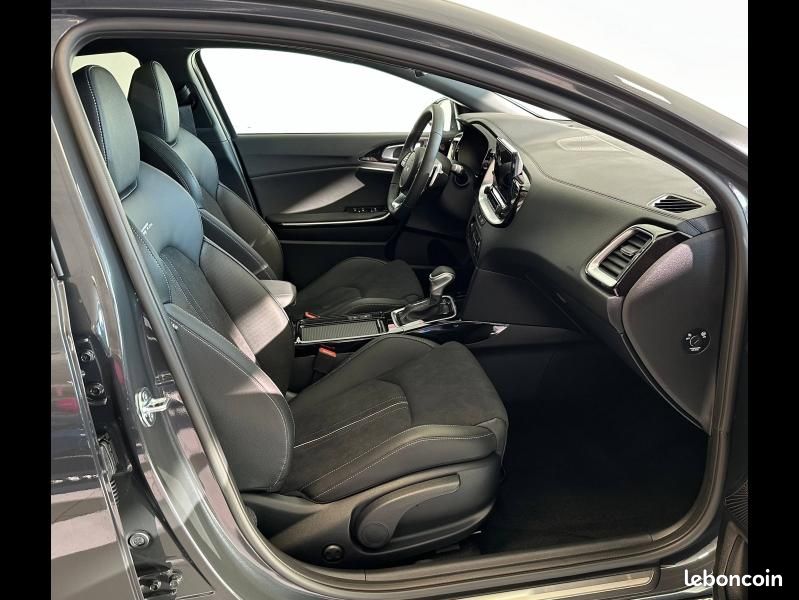 Kia ProCeed 1.5 T-GDi 140ch GT-line Premium DCT7 (image 11)