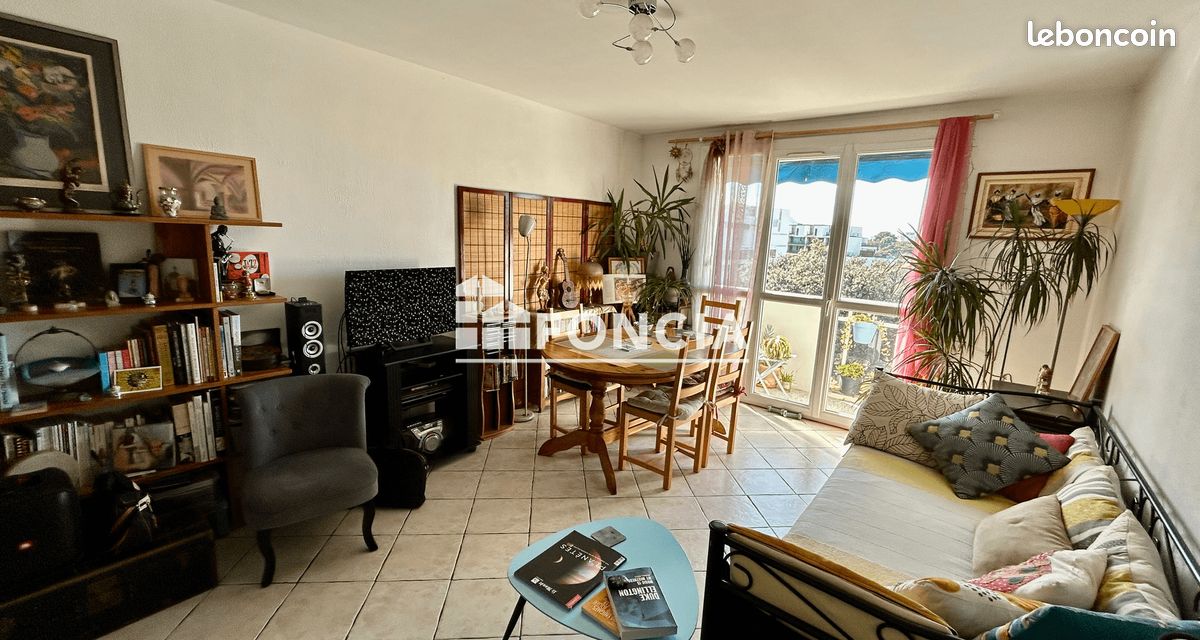 Appartement 3 pièces 56 m² · à Marseille · 56 m² · 220 000 €