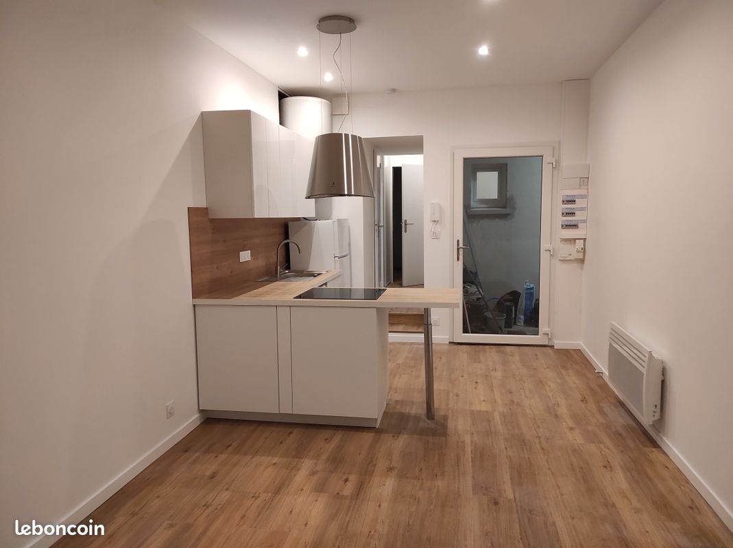 Appartement 3 pièces 46 m² · à Bordeaux · 46 m² · 910 €