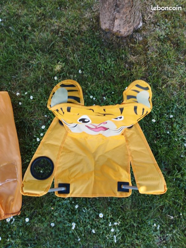 Édition Limitée : Quechua FAUTEUIL PLIANT POUR LE CAMPING de Haute