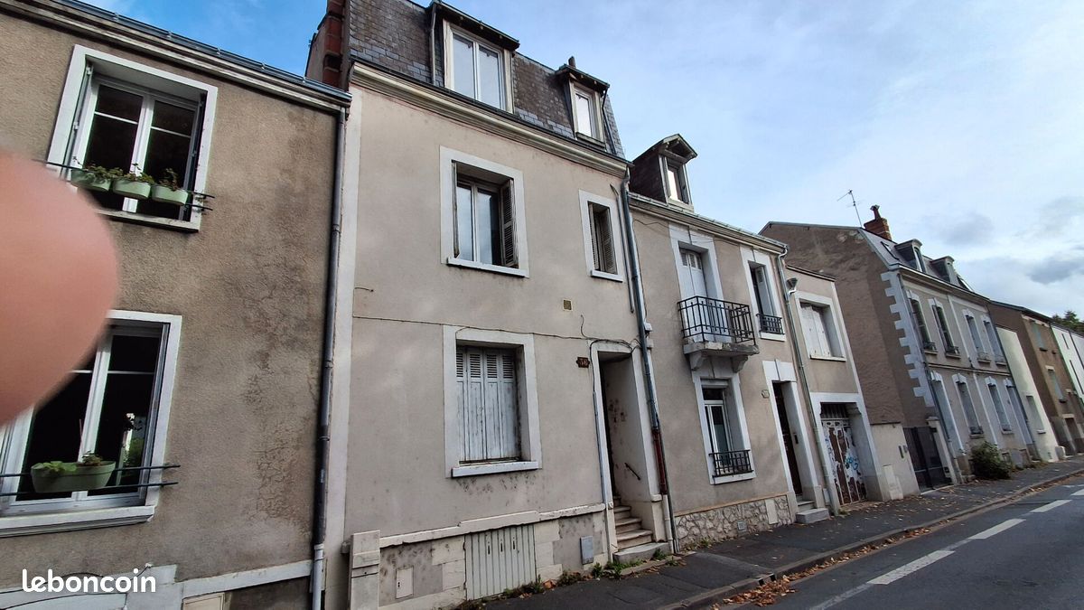 Immeuble 103 m² · à Tours · 103 m² · 302 500 €