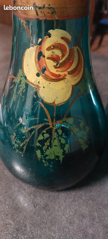 Rare Vase En Opaline Bleu Turquoise Forme Rouleau Décor Des