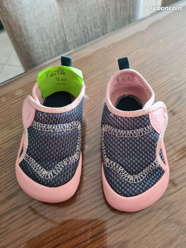 Chaussons de piscine taille 20 (image 1)