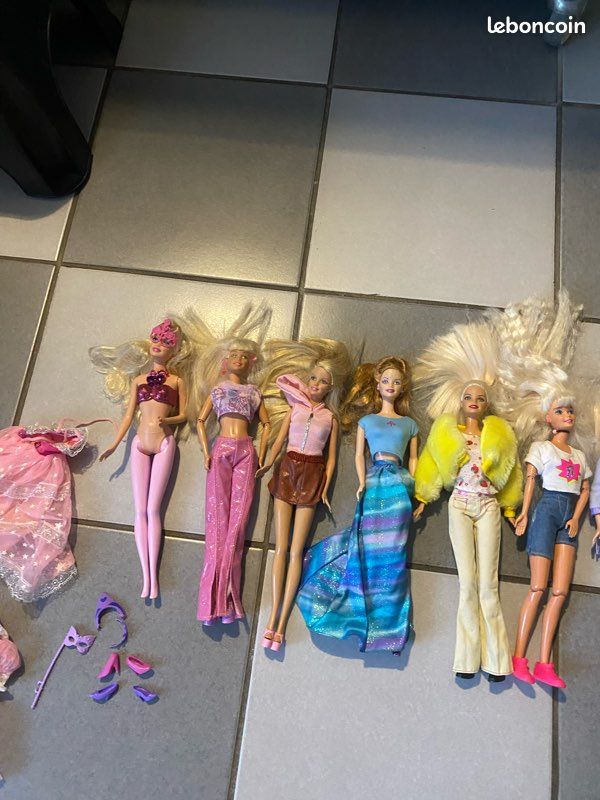 Lot Accessoires Vintage Barbie Années 60 Par Mattel - Pour Toute La Famille