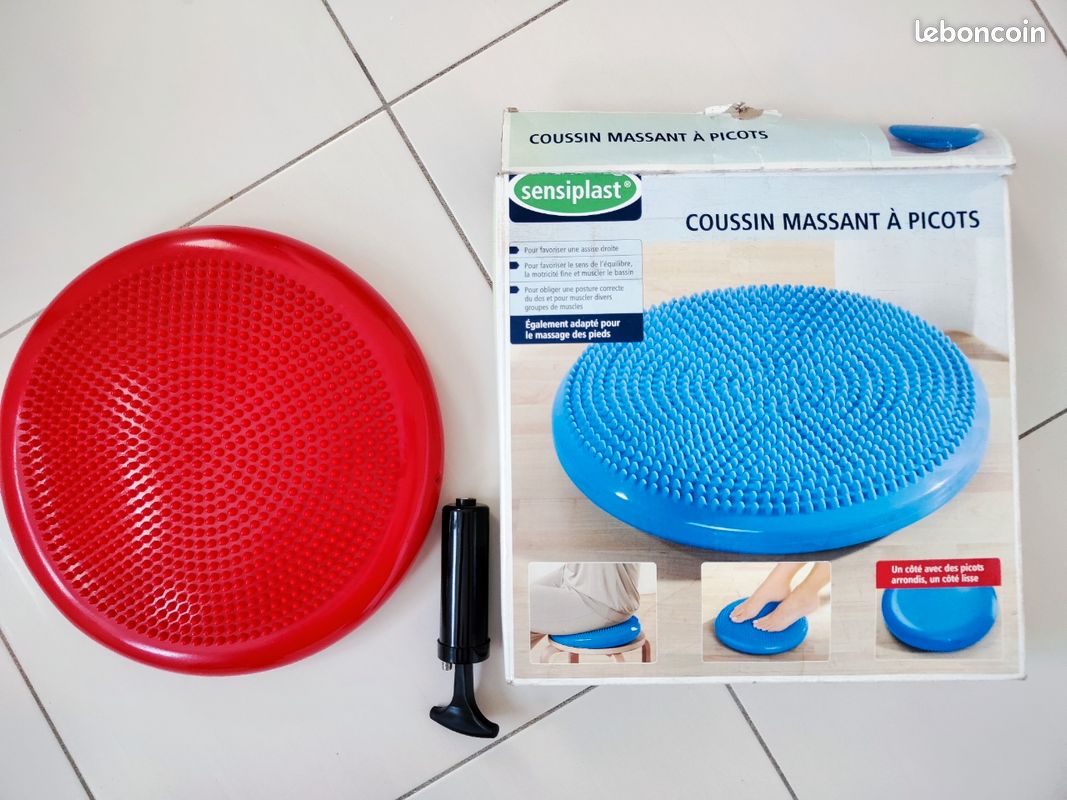 Relaxdays Coussin D'Équilibre 32 Cm Avec 2 Balles De Massage - Jusqu'à 140 Kg - Vert