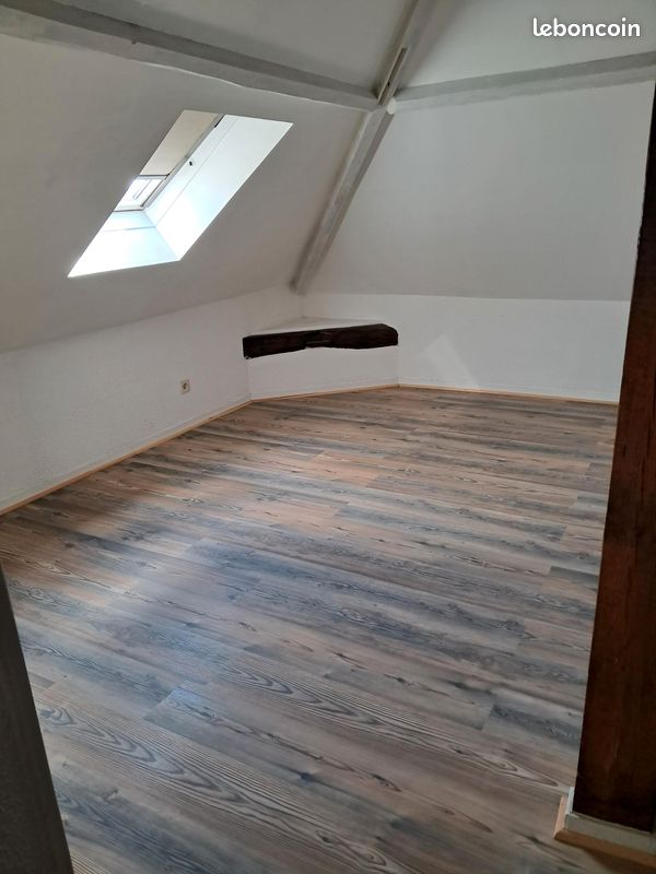 Appartement 3 pièces 25 m² · à Fleury-les-Aubrais · 25 m² · 490 €/mois