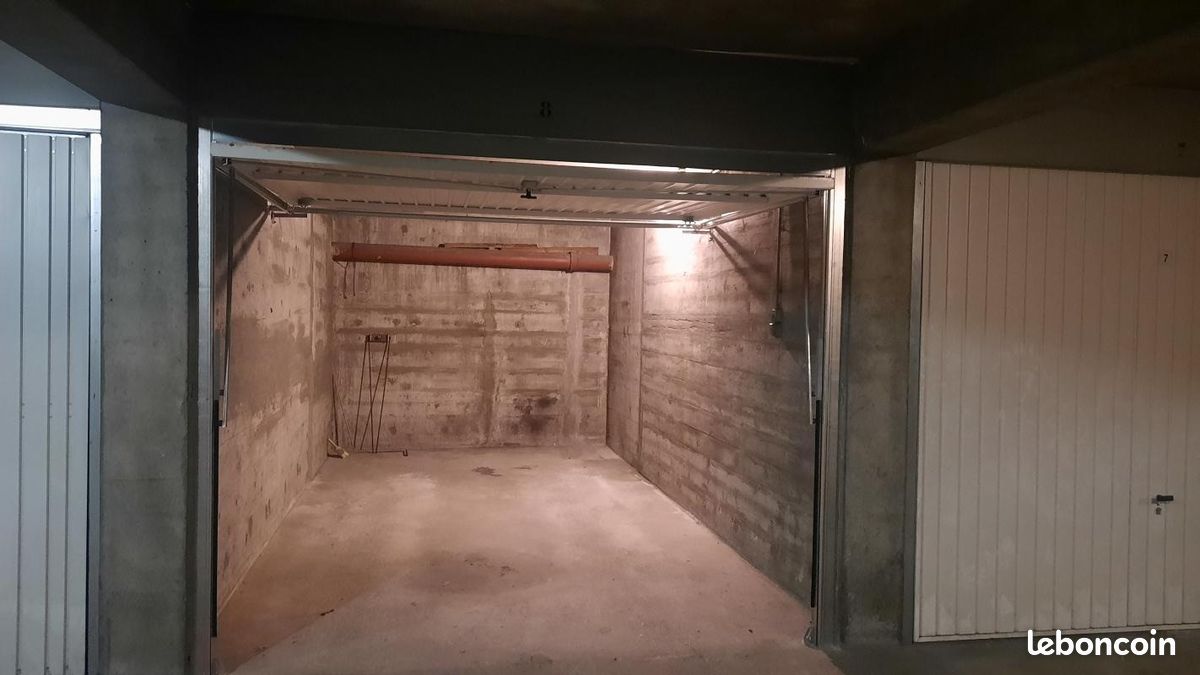 Garage Lyon · 163 €/mois