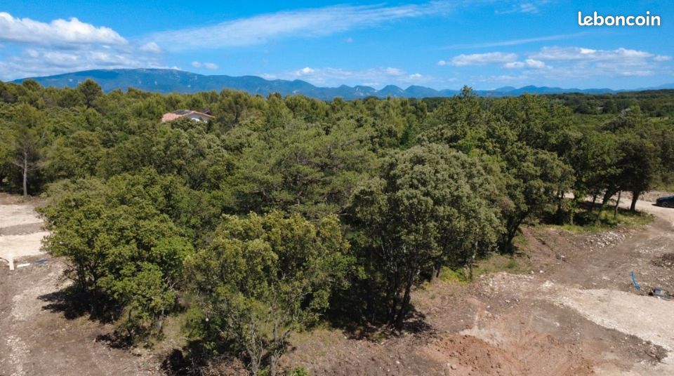 Terrain 750 m² Grignan · 115 000 €