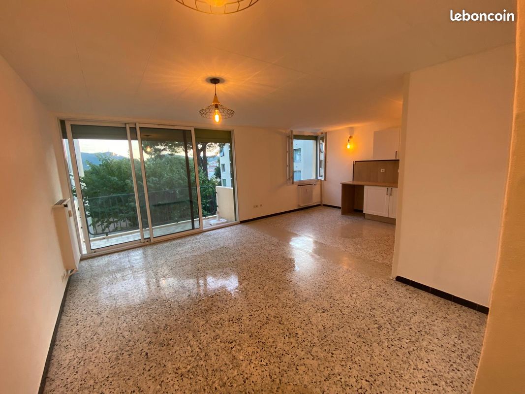 Appartement 4 pièces 82 m² · à Alès · 82 m² · 880 €/mois
