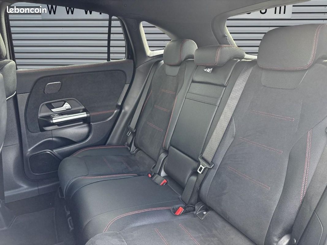 MERCEDES GLA 200 7G-DCT AMG Line (image 21)