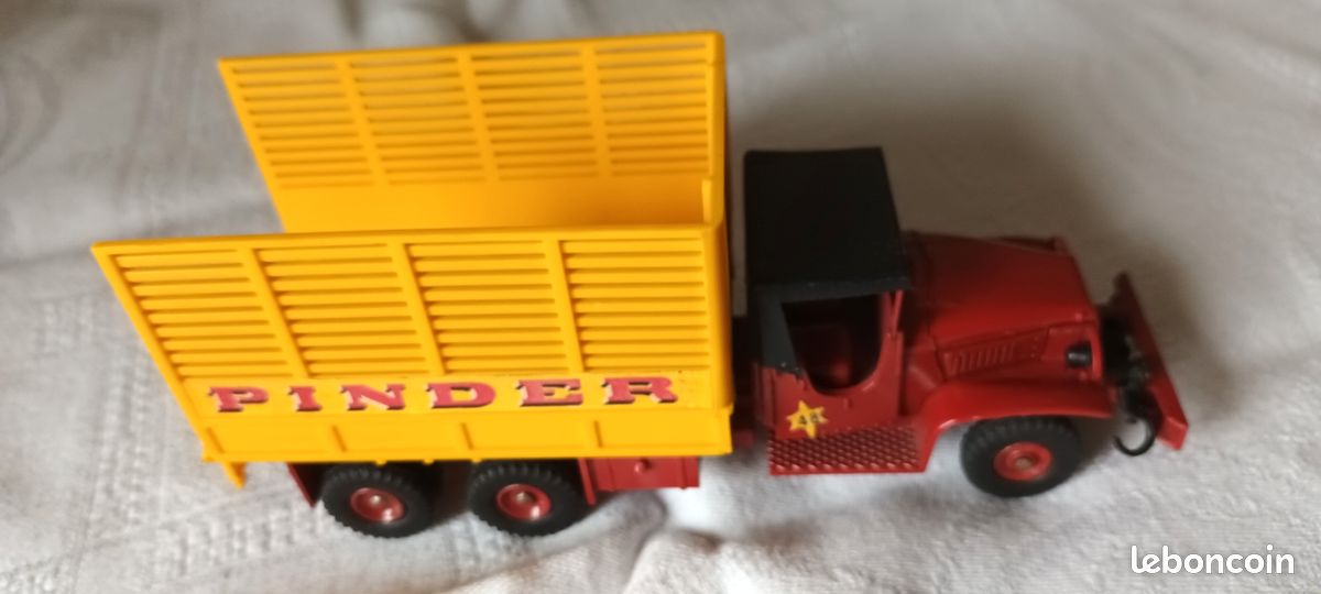 JOUET ANCIEN DINKY TOYS FRANCE CAMION GMC CIRQUE PINDER REF