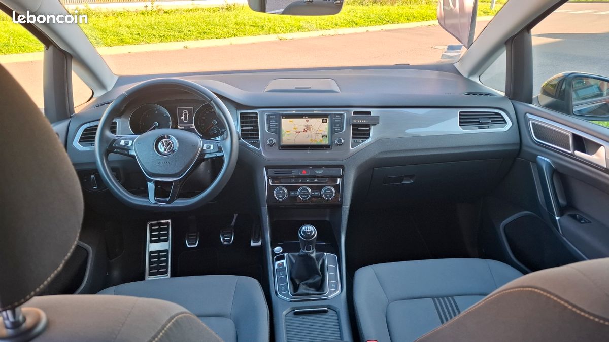 Interior Vw Golf Sports Van Volkswagen Golf Sportsvan VII