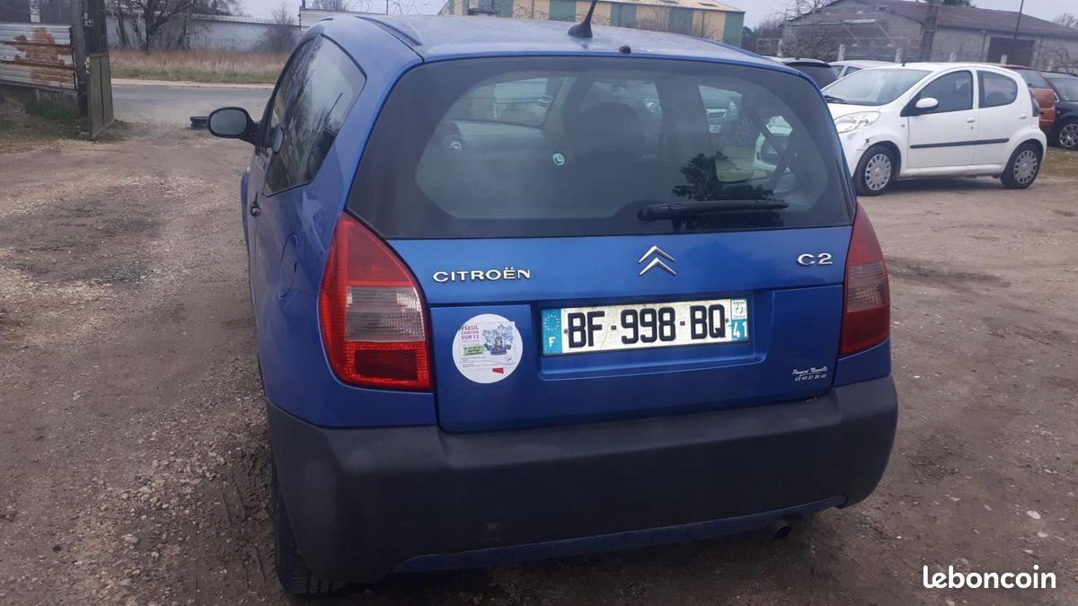 CITROËN C2 1.4 HDi 68cv - Gris 2005, Bleu & Vert 2003, Blanche 2006 (image 3)