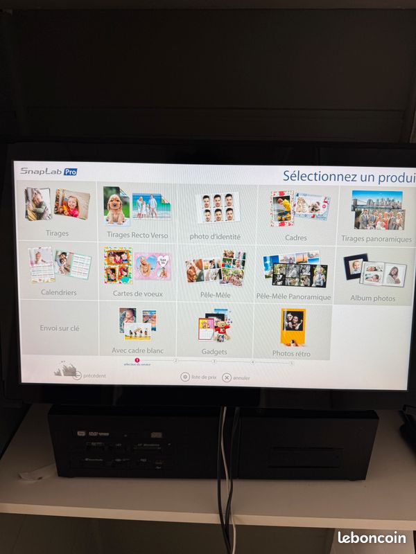 Borne photo tactile DNP DTS4 21.5 – Kiosque photo professionnel (image 1)