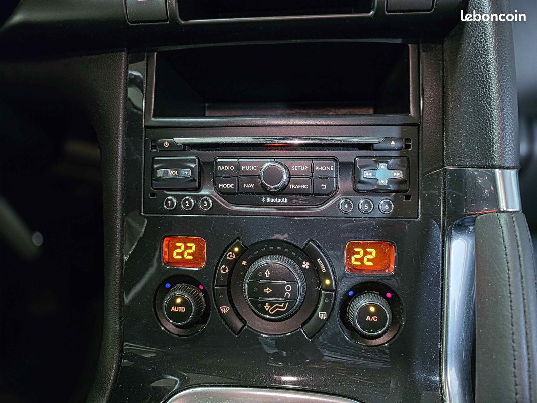 PEUGEOT 3008 I Phase 2 130ch Style BVM6 garantie 12mois (image 12)