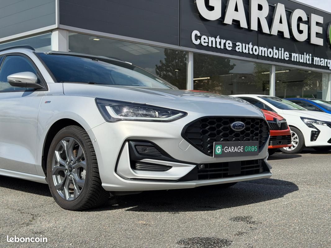 Ford Focus SW 1.0 EcoBoost 125 S&S mHEV ST-Line X (image 26)