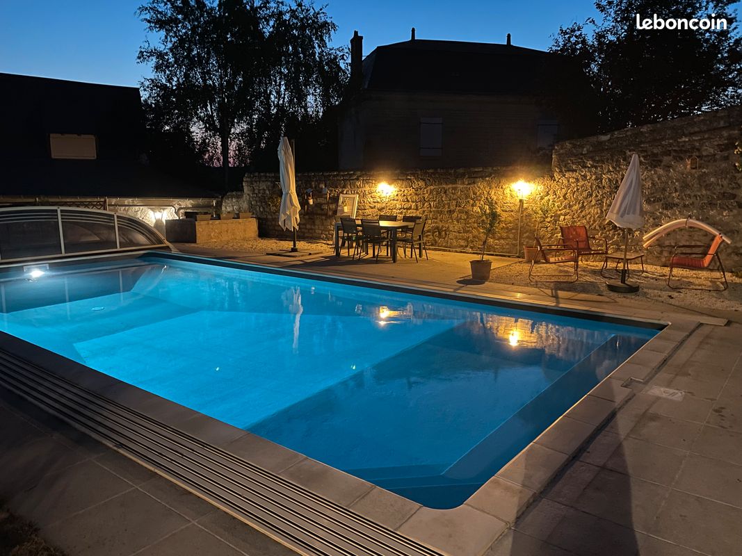 Gîte 4 personnes, piscine privée (image 2)