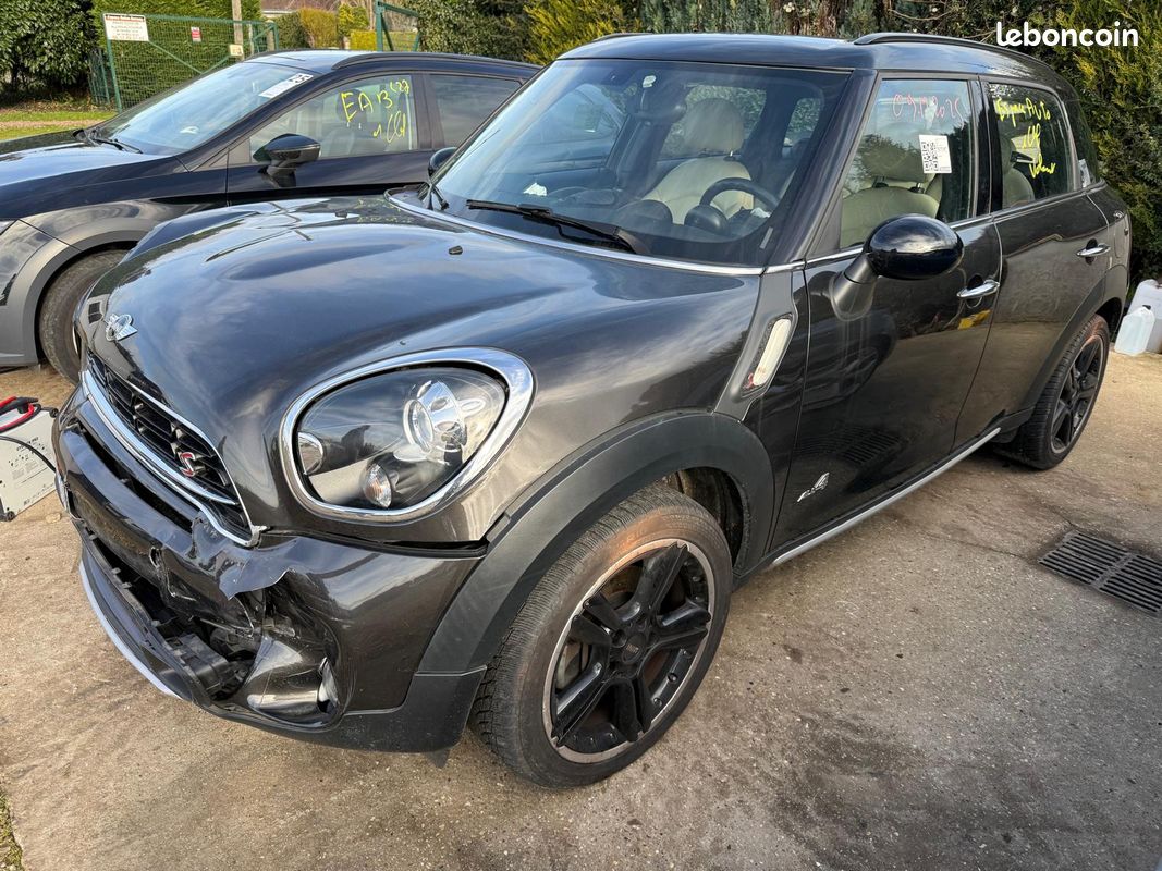 MINI COUNTRYMAN COOPER S 1.6I 190 ALL4 6/2015 103228km ACCIDENTE (image 3)