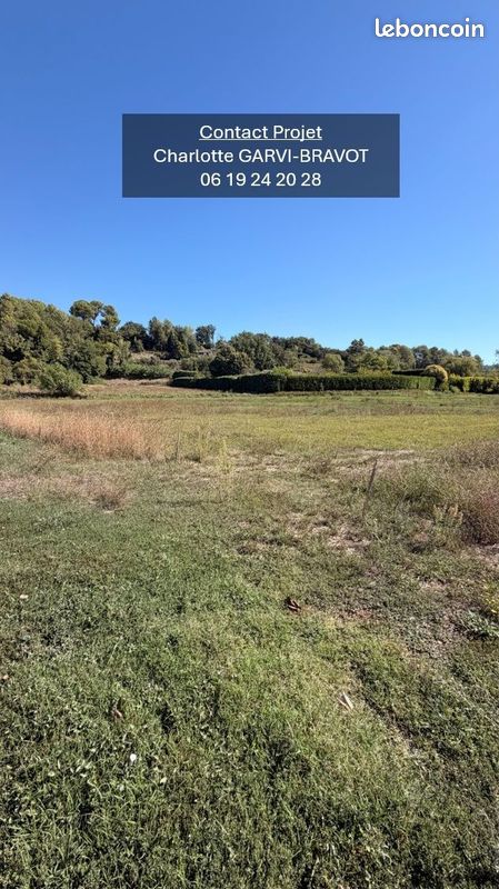 Terrain à bâtir de 1000 m² à SALERNES (83) · 130 000 €