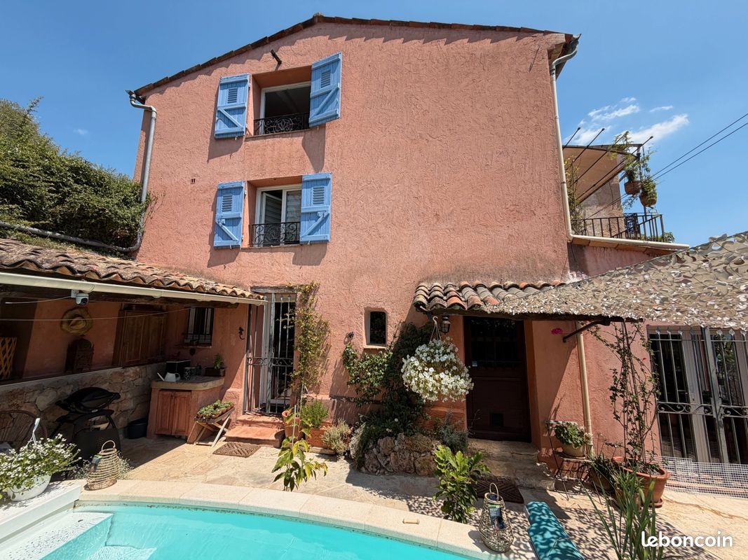 Maison 5 pièces 105 m² · à Spéracèdes · 105 m² · 625 000 €