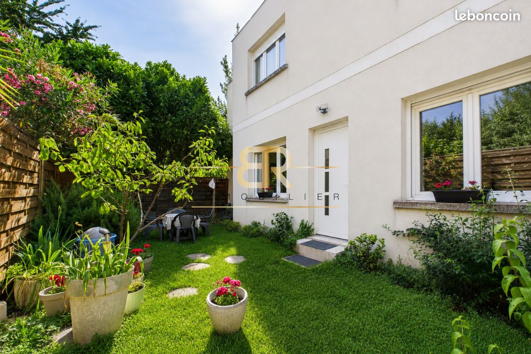 Maison 6 pièces 200 m² · à Saint-Denis · 200 m² · 760 000 €