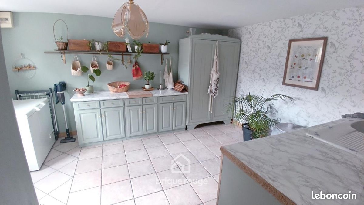 Maison 6 pièces 211 m² · à Pont-à-Vendin · 211 m² · 295 000 €