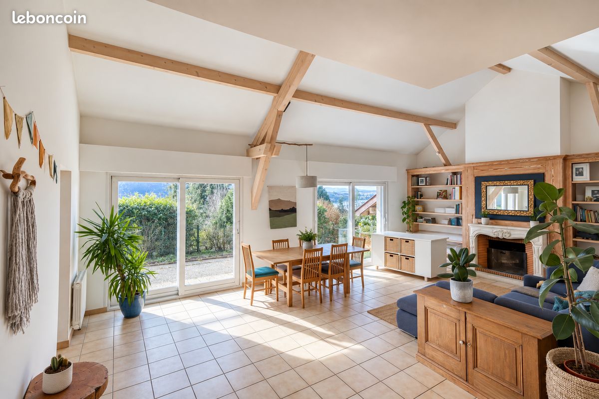 Maison 5 pièces 160 m² · à Veyrier-du-Lac · 160 m² · 1 560 000 €