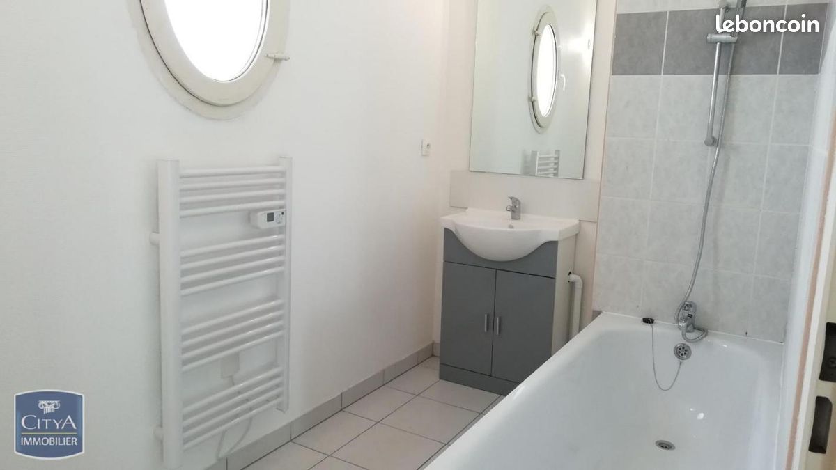 Maison 3 pièces 89 m² - Saint-Jean-d'Angély 17400 (image 3)