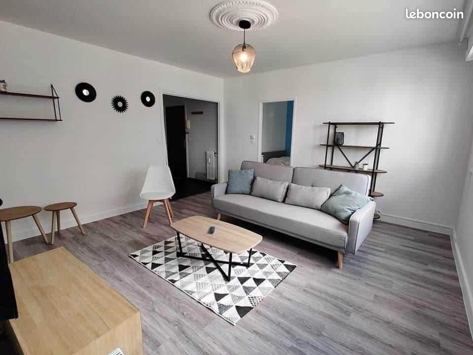 Appartement 5 pièces 80 m² · à Brest · 80 m² · 400 €