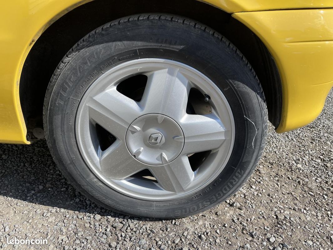 RENAULT MEGANE Mégane Coupé 16S 110 cv | SORT DE REVISION - DISTRIBUTION FAITE (image 12)