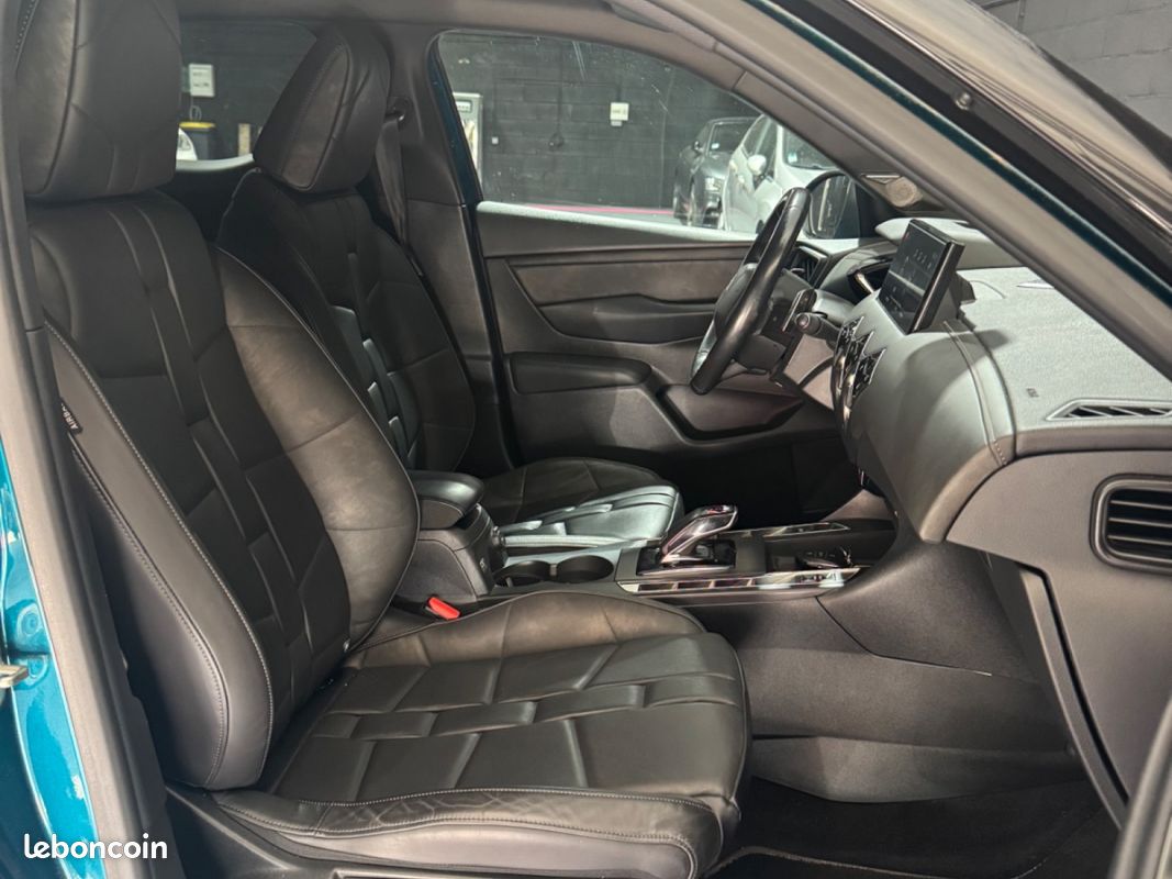 DS DS3 CROSSBACK PureTech 130 CV EAT8 So Chic/ puretech / COURROIE OK/ ENTRETIENT 05.2026 (image 12)