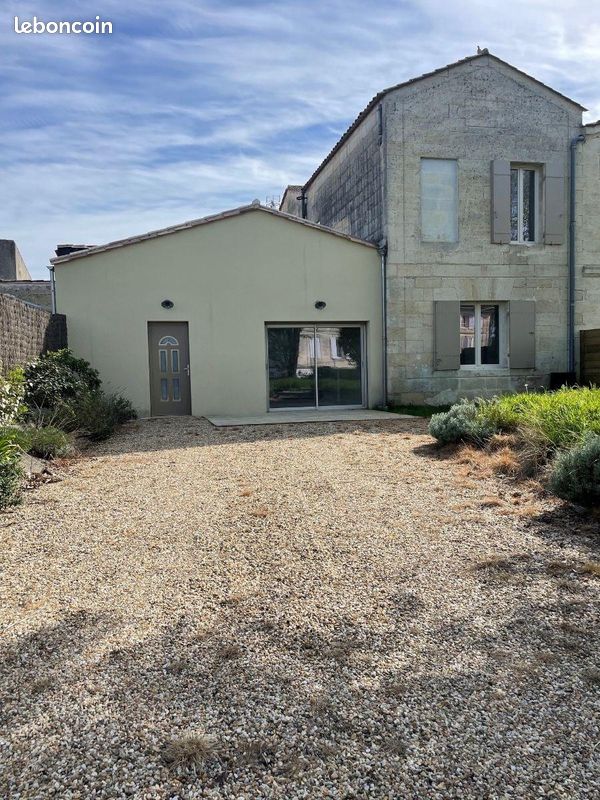 Maison 4 pièces 101 m² · à Montagne · 101 m² · 220 000 €