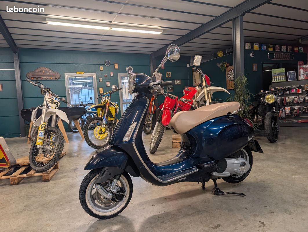 Vespa 125 primavera - Motos
