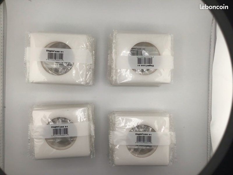 SACHETS EN POLYÉTHYLÈNE AVEC RABAT ADHESIF – Presco ance SACHETS EN POLYÉTHYLÈNE AVEC RABAT ADHESIF – Presco ance
