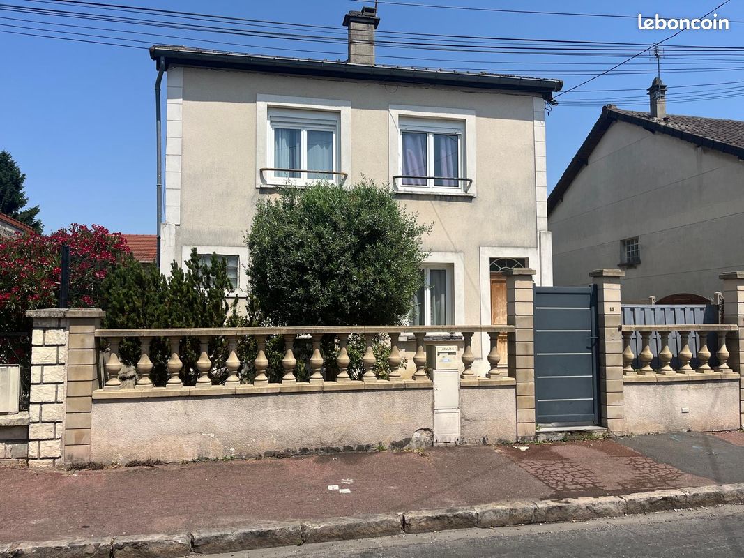 Maison 8 pièces 193 m² · à Le Blanc-Mesnil · 193 m² · 550 000 €