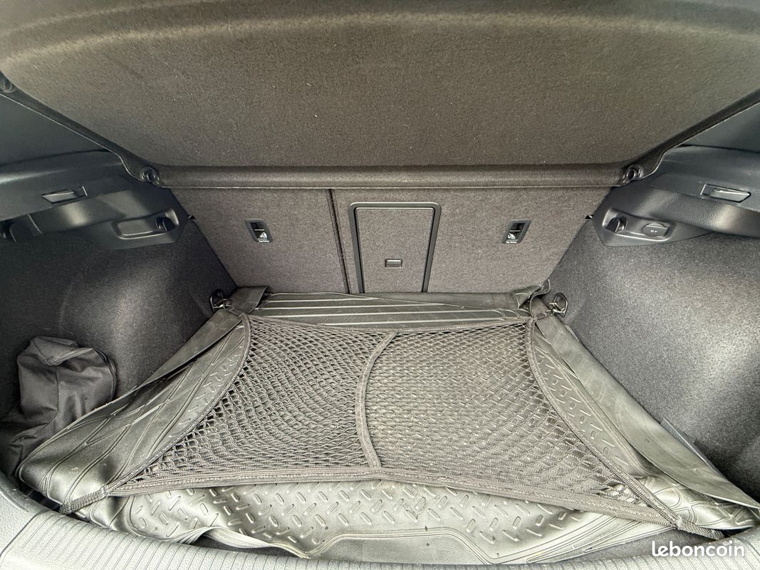 VOLKSWAGEN GOLF GTI 2.0 TSI EVO 245CH PERFORMANCE - CAMERA DE RECUL - REGULATEUR / LIMITEUR - SIEGES CHAUFFANTs (image 12)