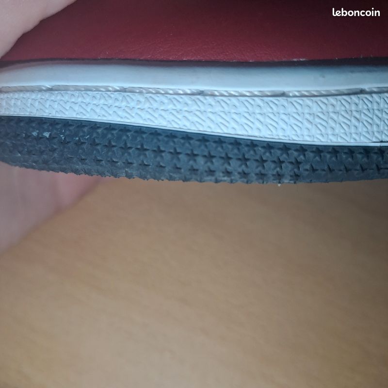 Pair chaussure air Jordan (image 1)