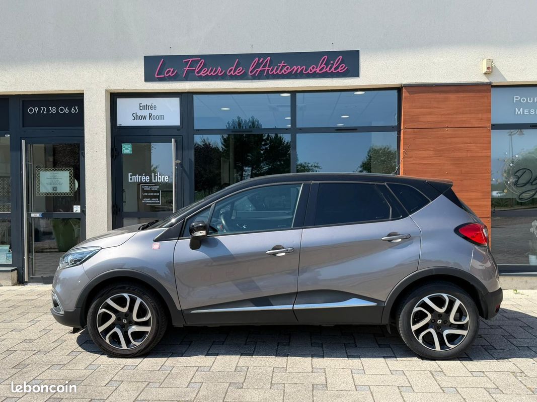 RENAULT CAPTUR TCe 90 Energy SS eco² SL Helly Hansen - REGULATEUR DE VITESSE / RADAR AR/ CAMERA DE RECUL (image 8)
