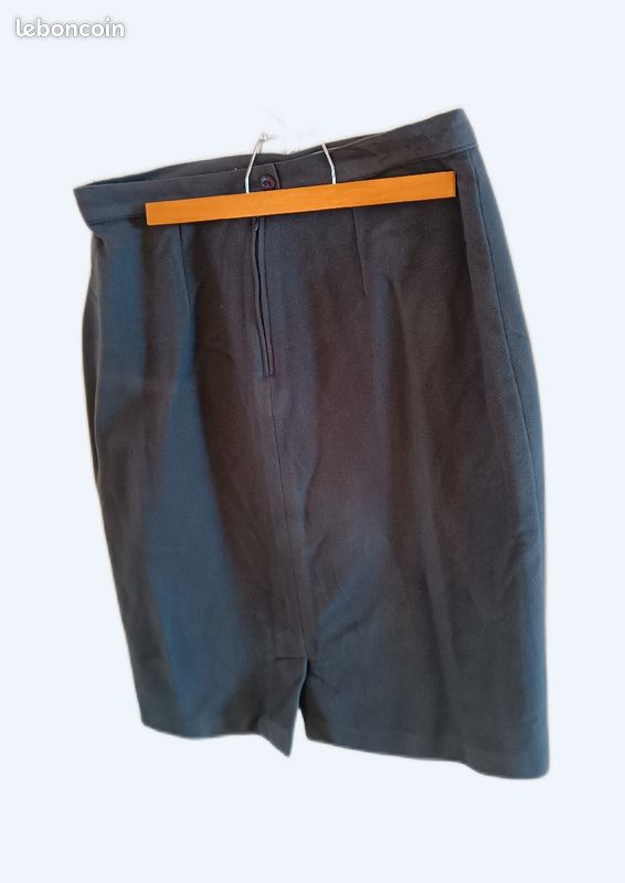 Jupe droite bleue de taille 46 de marque Burton (image 1)