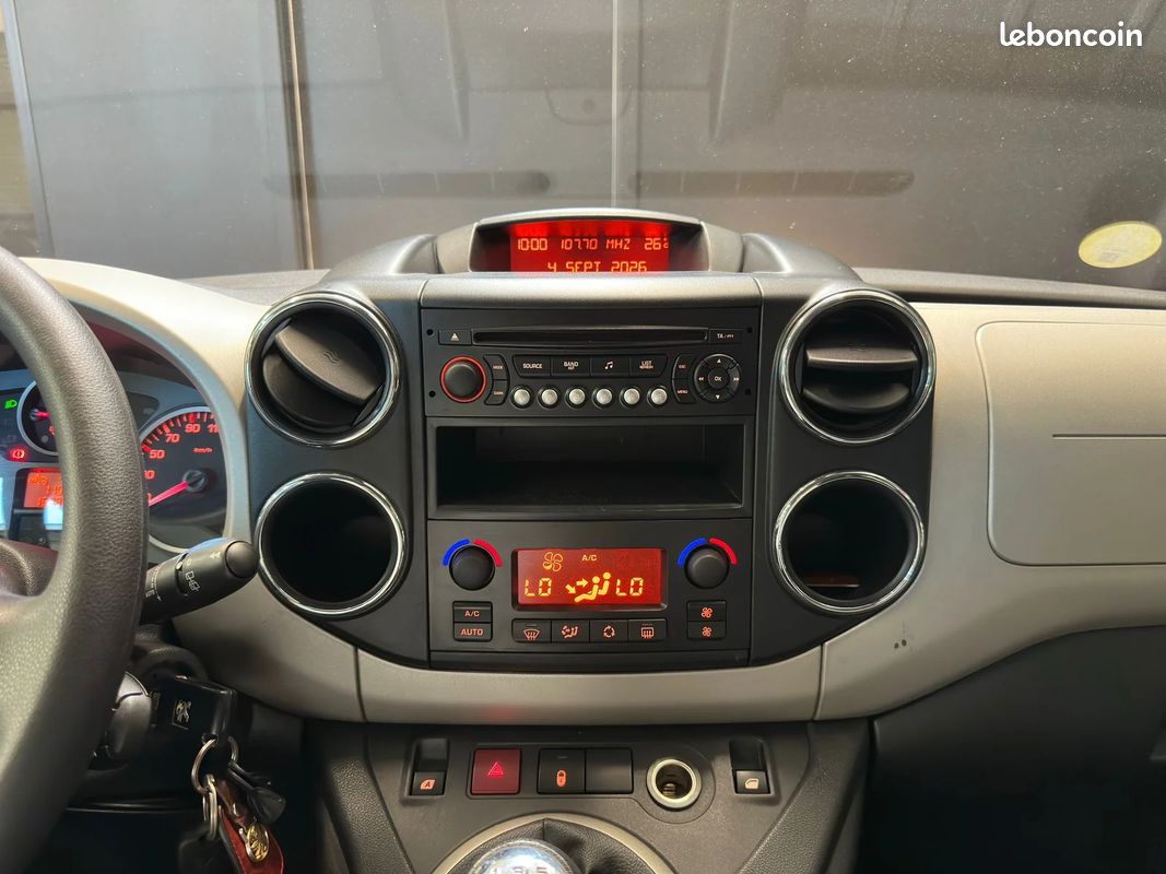 Peugeot PARTNER Outdoor 1.6 HDI 92ch - SECONDE MAIN - RÉVISION À JOUR - KIT DISTRI À JOUR (image 23)