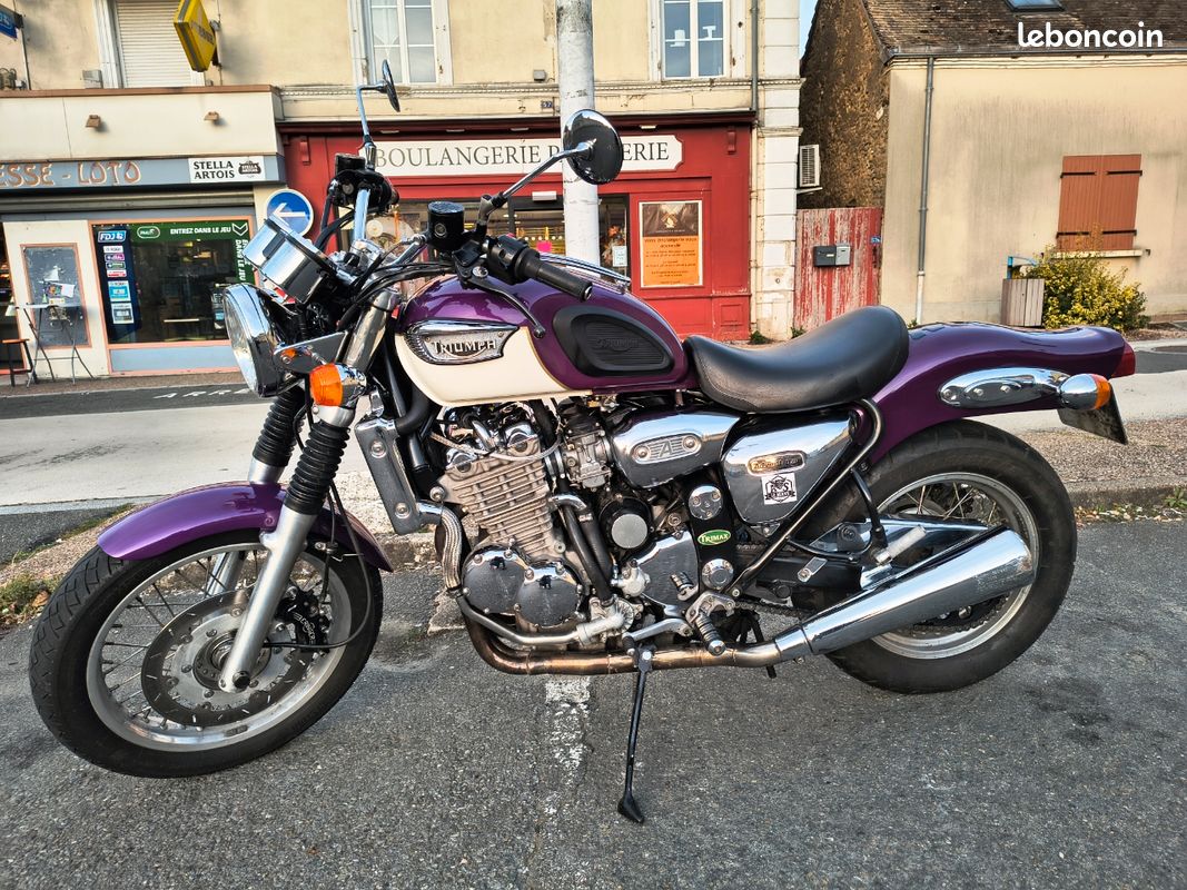 Triumph T3 échange possible (image 1)