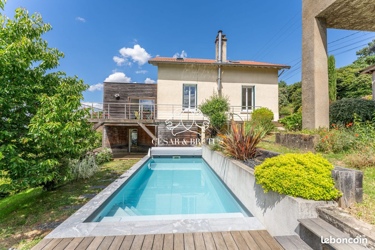 Maison 7 pièces 205 m² · à Rochetaillée-sur-Saône · 205 m² · 920 000 €