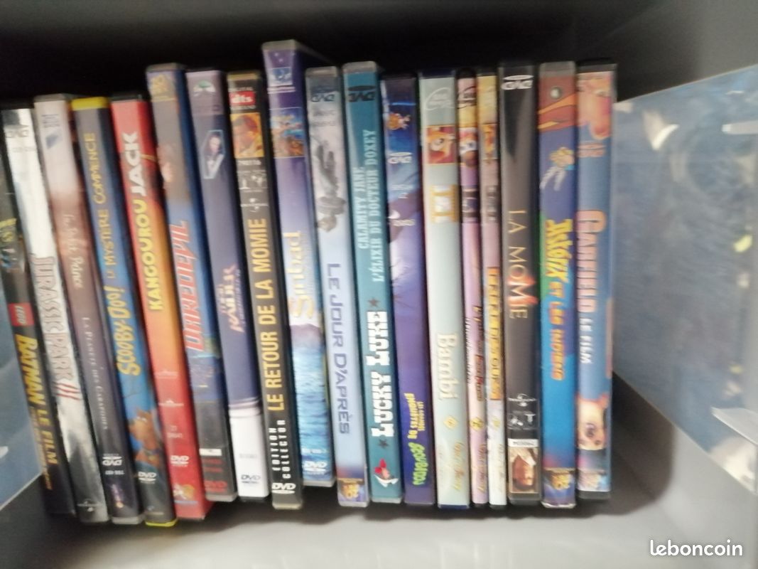 Lot de caisse de film avec (e.t, je suis une légende , hulk ... (image 3)