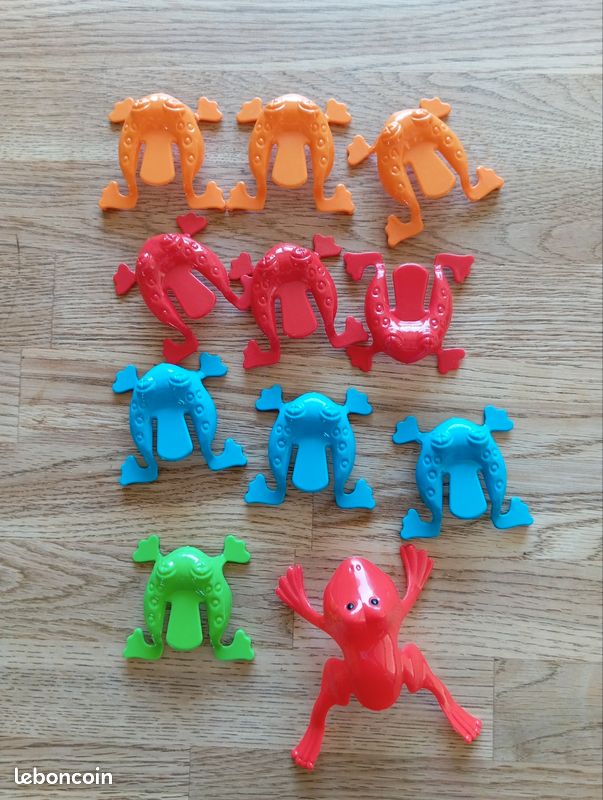 Lot 11 grenouilles sauteuses jeu (image 1)