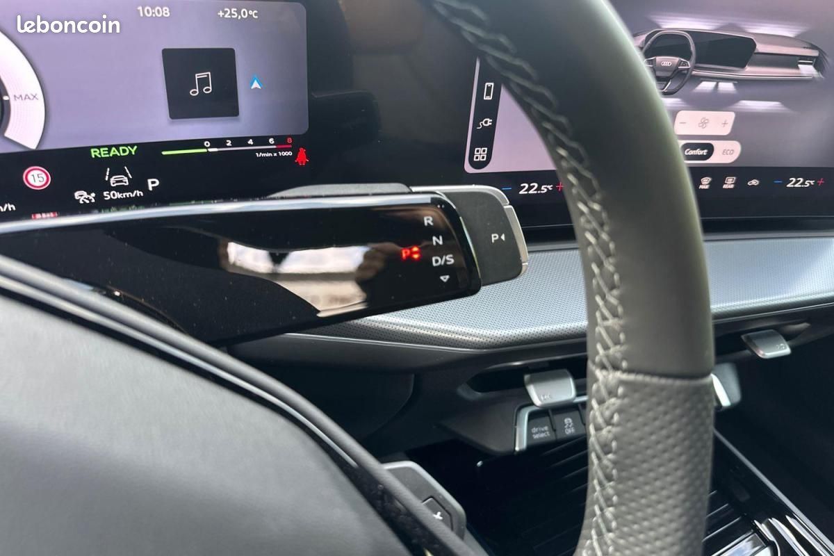 Audi Q3 E HYBRID 272 CH S tronic 6 (image 8)