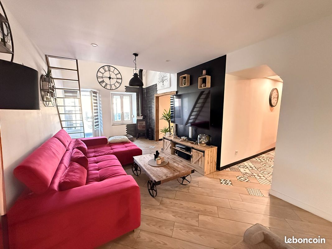 Maison 5 pièces 124 m² · à Dourdan · 124 m² · 220 000 €